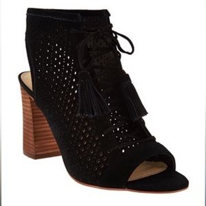 Marc fisher black satire perforated bootie size 8 women’s block heel